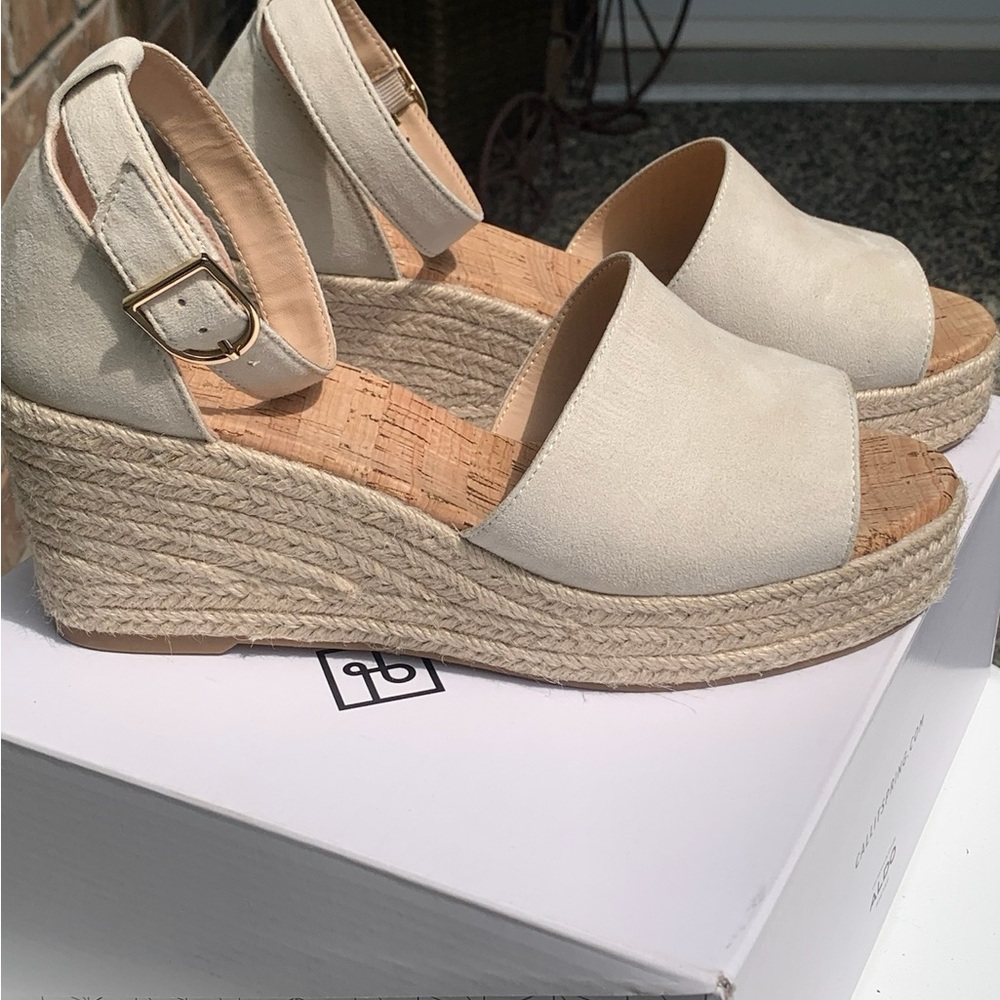 Women's Cream Wedge Sandals